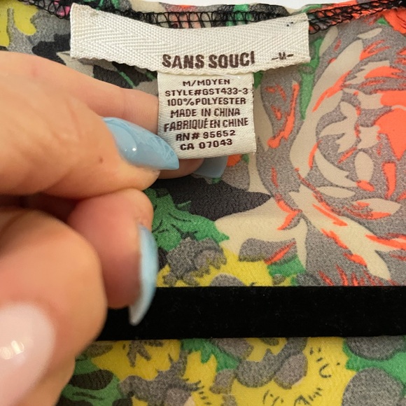 Cutest mini duster to be worn over tops or dresses. - Picture 2 of 2